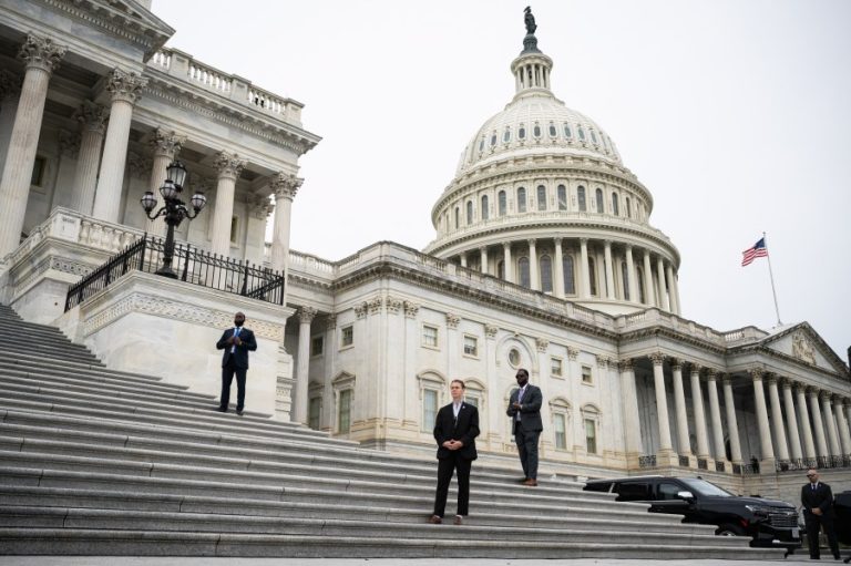 Union worker urges deal as families struggle amid shutdown