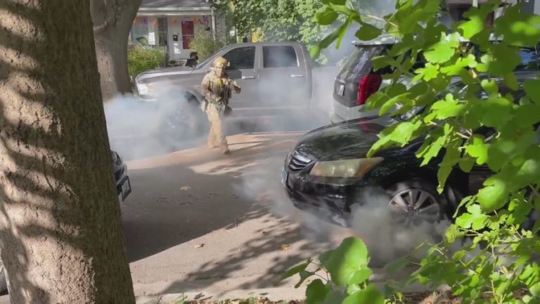 Feds use tear gas in Chicago neighborhood during fracas