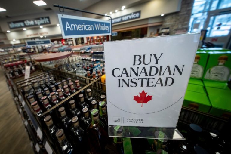 Canadian provinces to sell US alcohol for charity