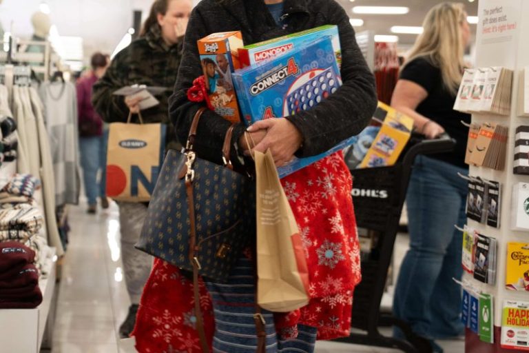 Companies launch AI helpers for holiday shoppers