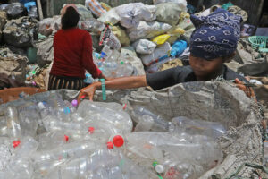 Industry groups oppose tax on single-use plastics